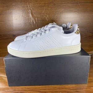 Adidas Advantage women’s Shoes size 9